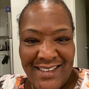 Meet your Posher, Charlotte